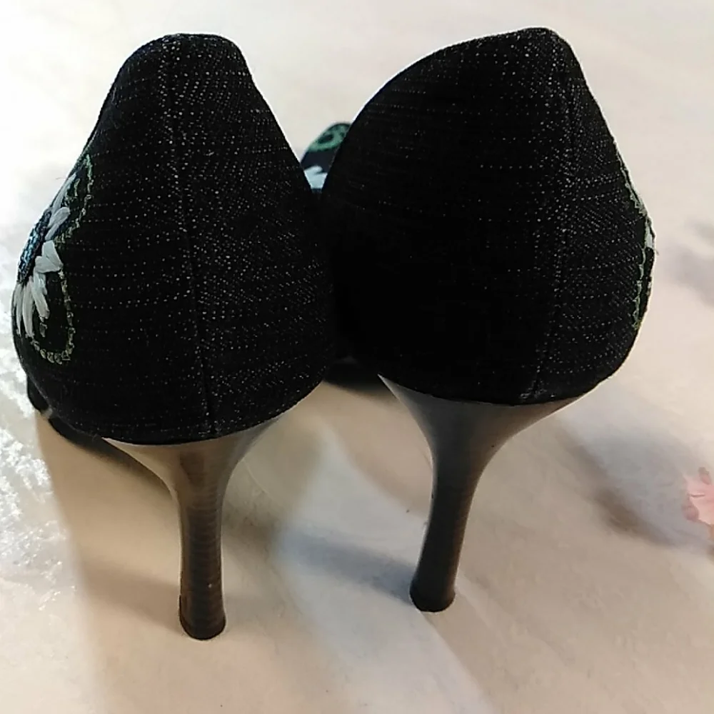 Demi heels woman's size 7.5 Festival, Boho